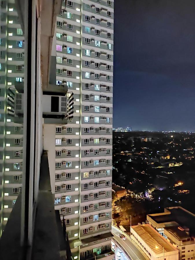 The Beacon Makati Aparthotel Manila Exterior photo