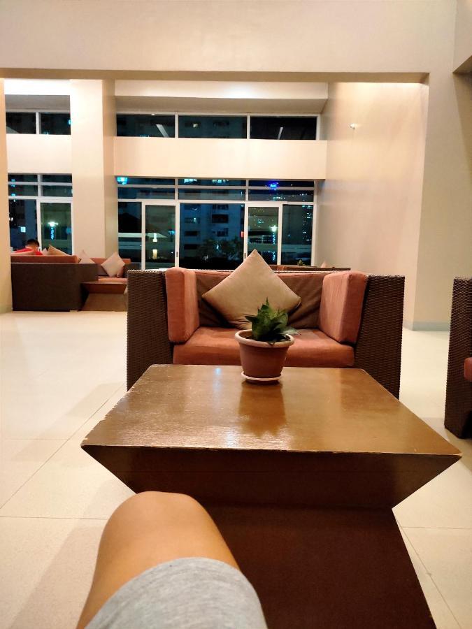 The Beacon Makati Aparthotel Manila Exterior photo