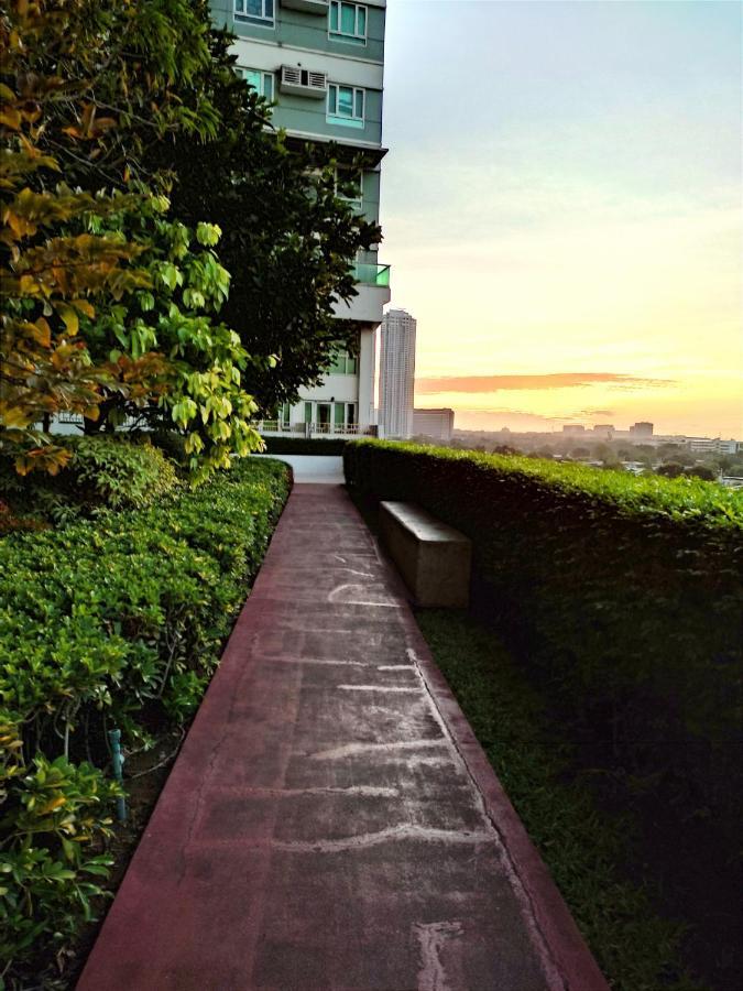 The Beacon Makati Aparthotel Manila Exterior photo